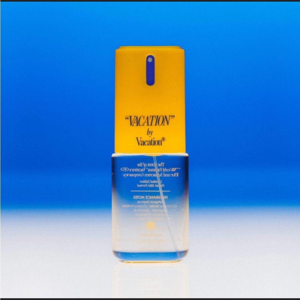 Vacation body mist spray